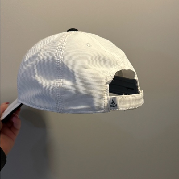 Adidas cap - Picture 3 of 3